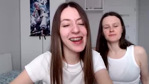 Snapshot of sweetheart_77 chatting on 11, 3, 2025 Emma online show from 11, 3, 2025