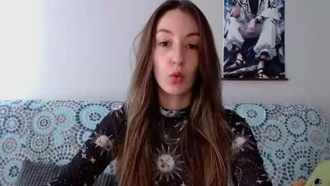 Snapshot of sweetheart_77 chatting on 21, 9, 2025 Emma online show from 21, 9, 2025