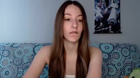 Snapshot of sweetheart_77 chatting on 22, 9, 2025 Emma online show from 22, 9, 2025