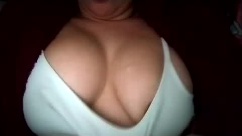 Snapshot of sweetie__annie chatting on 18, 2, 2025 Ana Mara  i cant Make noise My family is here  online show from 18, 2, 2025