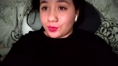 Snapshot of sweetie__annie chatting on 23, 2, 2025 Ana Mara  i cant Make noise My family is here  online show from 23, 2, 2025