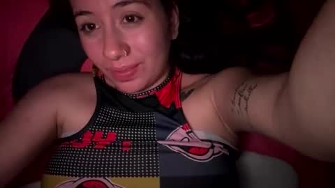 Snapshot of sweetie__annie chatting on 29, 4, 2026 Ana Mara i cant Make noise My family is here online show from 29, 4, 2026