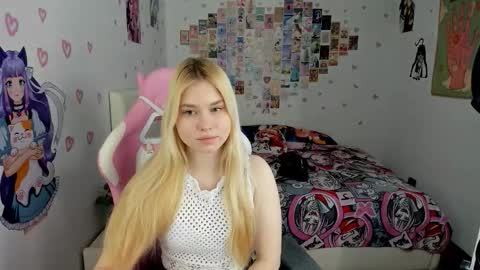 Snapshot of sweetie_mi chatting on 26, 2, 2026 Mia online show from 26, 2, 2026