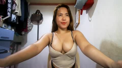 Snapshot of sweetie_trishiaxx chatting on 28, 7, 2026 Your GoodGirlSweet trish online show from 28, 7, 2026
