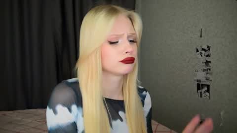 sweetie Lisa3 online show from 25, 1, 2025