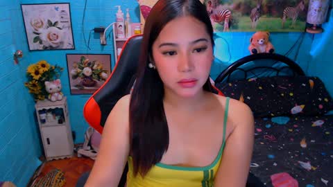 Nicole online show from 23, 1, 2025