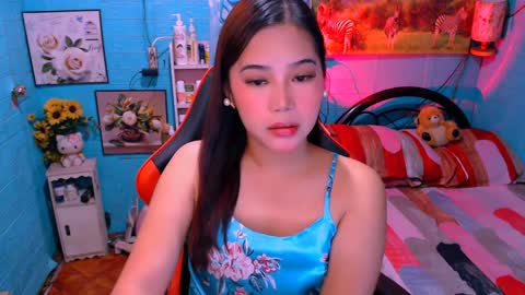 Nicole online show from 27, 1, 2025