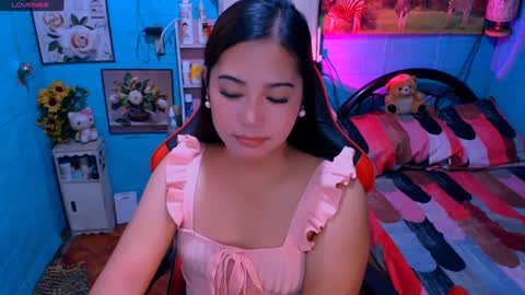 Nicole online show from 26, 2, 2025