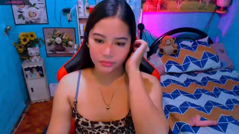 Nicole online show from 12, 3, 2025