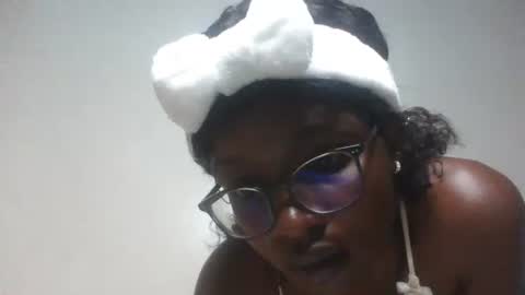 Snapshot of sweetivy645263 chatting on 23, 9, 2025 sweetivy645263 online show from 23, 9, 2025