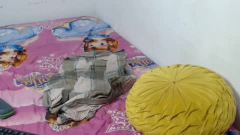 Snapshot of sweetjuicyclit chatting on 28, 4, 2026 zuri online show from 28, 4, 2026