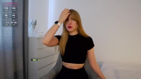 Snapshot of sweetkira1 chatting on 10, 3, 2025 SweetKira1 online show from 10, 3, 2025