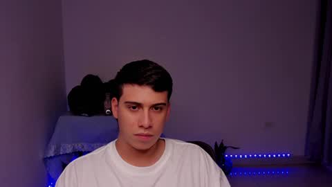 Snapshot of sweetlian_04 chatting on 8, 12, 2024 Lian online show from 8, 12, 2024