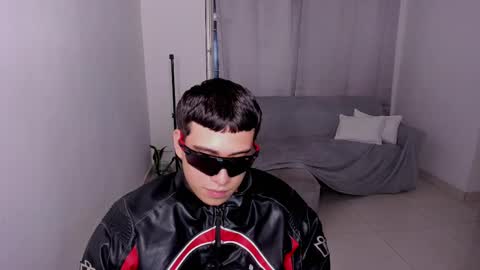 Snapshot of sweetlian_04 chatting on 27, 2, 2025 Lian online show from 27, 2, 2025