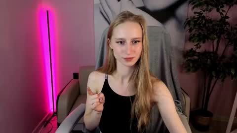 sweetllyshy online show from 23, 11, 2025