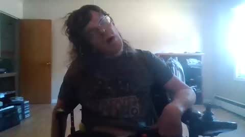 Snapshot of sweetman4u75 chatting on 11, 10, 2025 Sweet Man online show from 11, 10, 2025