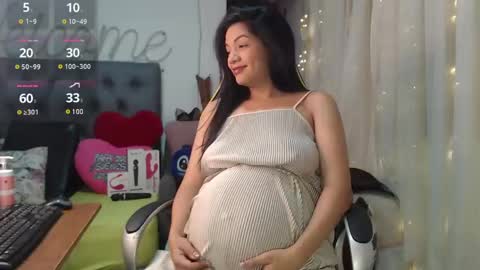 Snapshot of sweetmom12 chatting on 23, 1, 2025 Sweetmom12 online show from 23, 1, 2025