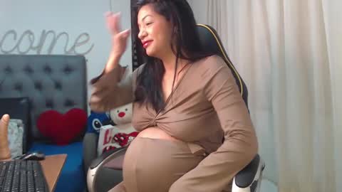 Snapshot of sweetmom12 chatting on 16, 2, 2025 Sweetmom12 online show from 16, 2, 2025