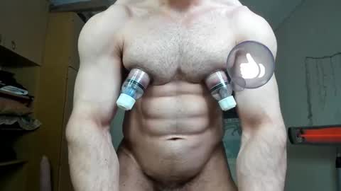 Snapshot of sweetmuscles_boy chatting on 7, 11, 2025 Lorenzo online show from 7, 11, 2025