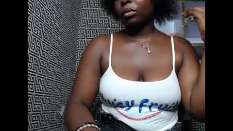 sweetnectarx online show from 5, 10, 2025