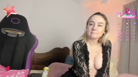 Snapshot of sweetnina_wet chatting on 1, 8, 2026 Sweetnina online show from 1, 8, 2026