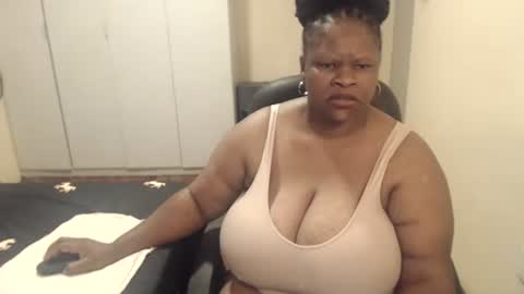 Snapshot of sweetnoziexxx chatting on 8, 2, 2025 sweetnoziexxx online show from 8, 2, 2025