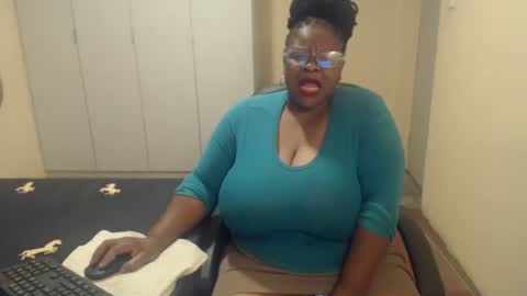 Snapshot of sweetnoziexxx chatting on 18, 2, 2025 sweetnoziexxx online show from 18, 2, 2025