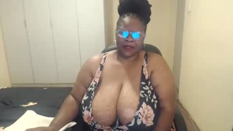 Snapshot of sweetnoziexxx chatting on 21, 2, 2025 sweetnoziexxx online show from 21, 2, 2025