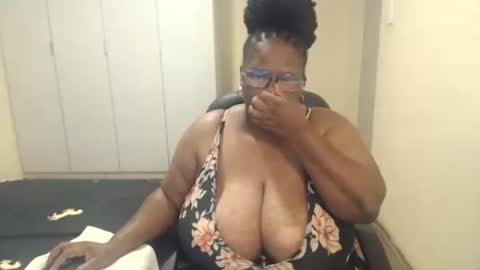 Snapshot of sweetnoziexxx chatting on 21, 2, 2025 sweetnoziexxx online show from 21, 2, 2025