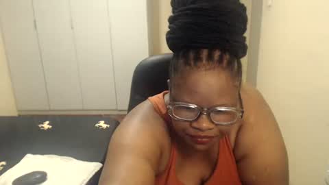 Snapshot of sweetnoziexxx chatting on 27, 2, 2025 sweetnoziexxx online show from 27, 2, 2025