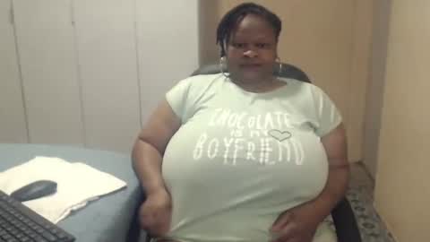 Snapshot of sweetnoziexxx chatting on 9, 9, 2025 sweetnoziexxx online show from 9, 9, 2025