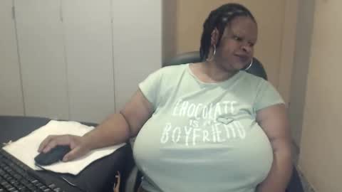 Snapshot of sweetnoziexxx chatting on 12, 10, 2025 sweetnoziexxx online show from 12, 10, 2025