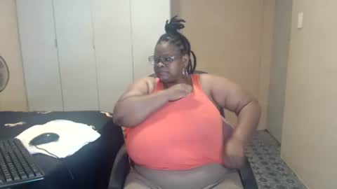 Snapshot of sweetnoziexxx chatting on 2, 11, 2025 sweetnoziexxx online show from 2, 11, 2025