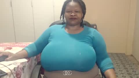 Snapshot of sweetnoziexxx chatting on 17, 11, 2025 sweetnoziexxx online show from 17, 11, 2025