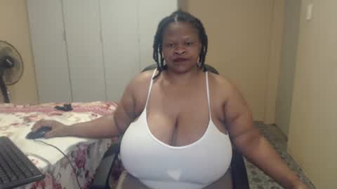 Snapshot of sweetnoziexxx chatting on 24, 11, 2025 sweetnoziexxx online show from 24, 11, 2025