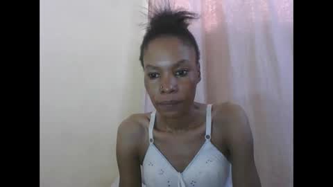 ESTHER online show from 5, 5, 2026