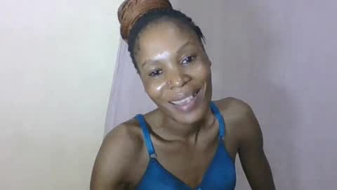 ESTHER online show from 26, 6, 2026