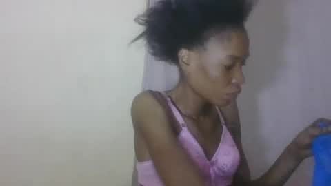 ESTHER online show from 3, 7, 2026
