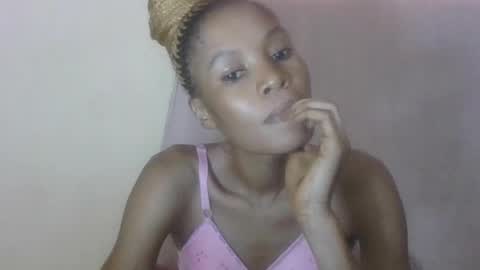 ESTHER online show from 18, 7, 2026