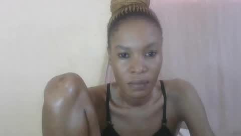 ESTHER online show from 28, 7, 2026