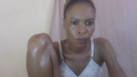ESTHER online show from 6, 8, 2026