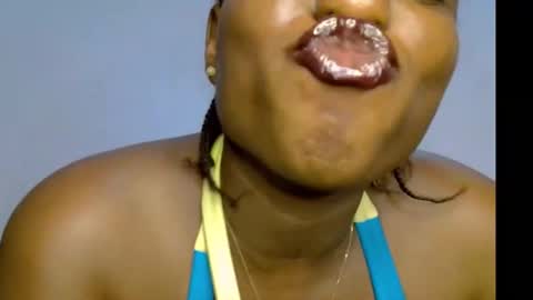 Snapshot of sweetpetitgirl chatting on 21, 2, 2026 LILY BRANDY online show from 21, 2, 2026