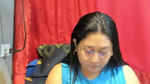 Snapshot of sweetpilipina88 chatting on 18, 5, 2026 MIA online show from 18, 5, 2026
