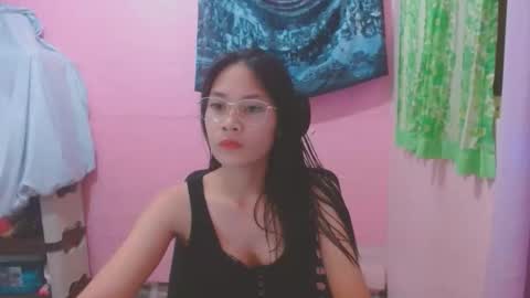 Snapshot of sweetsexygirl20 chatting on 14, 5, 2026 Mia online show from 14, 5, 2026
