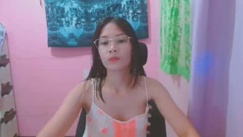 Snapshot of sweetsexygirl20 chatting on 7, 6, 2026 Mia online show from 7, 6, 2026