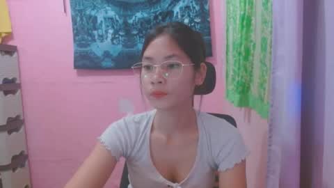 Snapshot of sweetsexygirl20 chatting on 26, 6, 2026 Mia online show from 26, 6, 2026