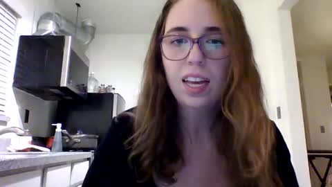 Snapshot of sweetsocalgirl chatting on 28, 1, 2025 sweetsocalgirl online show from 28, 1, 2025