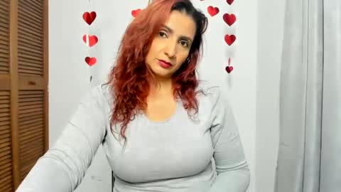 Snapshot of sweetsofia5 chatting on 23, 12, 2024 Sofia online show from 23, 12, 2024