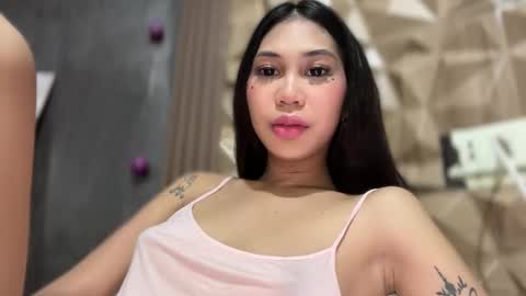 Snapshot of sweetstares chatting on 14, 9, 2025 yanny online show from 14, 9, 2025