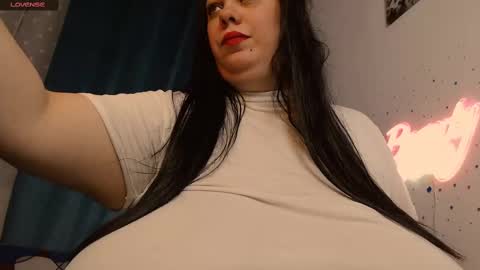 Snapshot of sweettm chatting on 22, 2, 2025 Maya online show from 22, 2, 2025